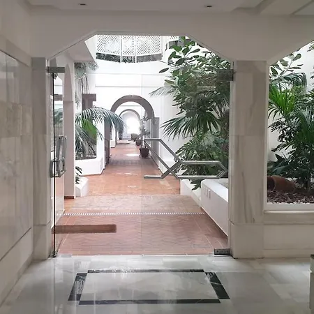 Apartment Beachfront Luxury Appartment, Playas Del Duque, Puerto Banus, Marbella