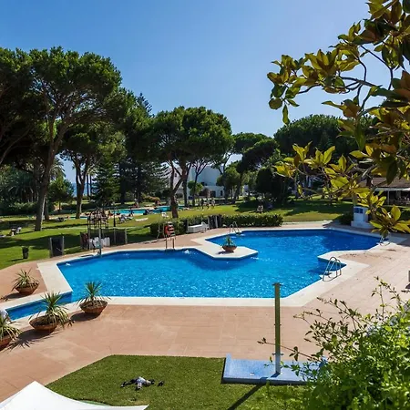 Beachfront Luxury Appartment, Playas Del Duque, Puerto Banus, * Marbella